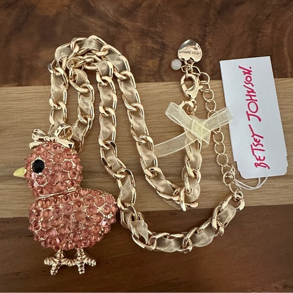 Betsey Johnson Orange Chicken Chick Chickadee Pendant Necklace Ribbon Bow - Picture 1 of 4